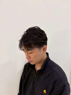 トイロ(toiro) シャドウパーマツイストスパイラルパーマフェザーパーマ30代