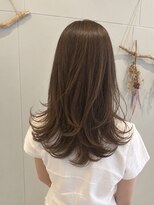 ニナル(Ninal)&nbsp;|  軽やかオリーブベージュレイヤー