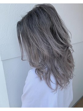 フレン(flen) シルバーグレージュ♪