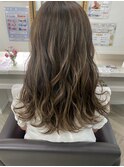 大人可愛いバレイヤージュ☆透明感ツヤ感アッシュベージュ