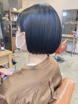 スアバイキキ(SuA by kiki.) レイヤーボブ/外ハネボブ/大人ショート/ニュアンスカラー[千葉]