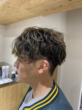 クオル 立川(QOL) ハイライト メッシュキャップ 無造作 スパイラル 波巻き パーマ