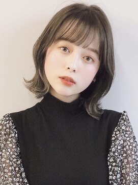 フォンズ(FONS) 表参道くびれボブ 韓国ヨシンモリ 外ハネボブ オリーブベージュ