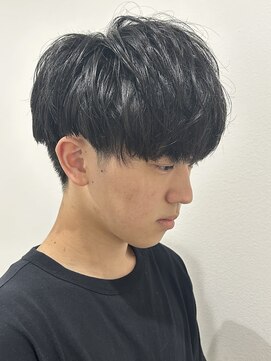 ヒュイル バイ ニアウ(Hwyl by Niau) メンズマッシュツーブロックシャドウパーマニュアンスパーマ眉毛