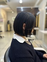 フレア(FLAiR)&nbsp;10代20代バッサリイメチェン顎下内巻きボブスタイル