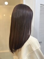 ソイクフ(SOY KUFU) ふんわりミディアムシースルーバング黒髪スタイルアッシュカラー