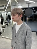 ホワイトベージュ/ハイトーン/刈り上げないマッシュ