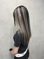 レオクマ(REOKUMA)&nbsp;アンブレラカラー/デザインカラー/グレージュ/ブリーチカラー