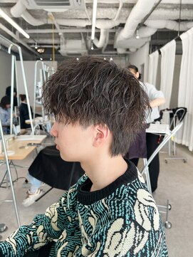 フルールバイアヴァンスクロス(Flulu by avance. cross) 波巻きスパイラル