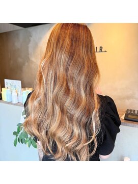 イーラヘアー(ERA HAIR) ストレートでもハイライトグラデーション♪