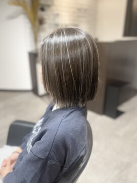 リリ(RiRi) ハイライトボブ