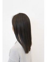 ビーヒアナウ N゜03 金沢駅西店(BE HERE NOW) くびレイヤーエモージュグレーベージュカラーダークアッシュ