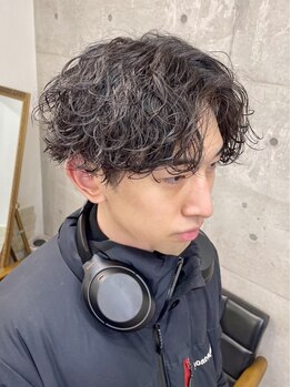 横浜駅から徒歩5分/大人の隠れ家サロン【merci】で自分至上最高のカッコイイを！【19時半迄営業/横浜】