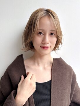 トルネード(TORNADO) 大人ミニボブフレンチボブベージュ系カラー面長さんK20251214