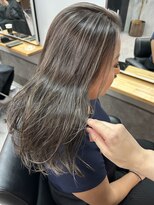 レブ 四条烏丸(Reb,)&nbsp;ハイライト京都レイヤーカット白髪ぼかし30代