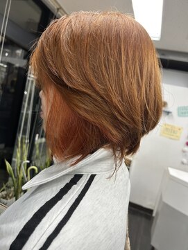 ミーツ 山内店(mits) イヤリングカラー×グラデーションボブ