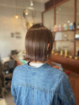 ウツギ(UTSUGI) アッシュベージュ×外ハネボブ