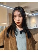 ナチュラルに決まる大人可愛いくびれミディアムレイヤー艶感