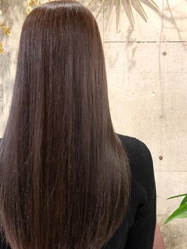 アイズム(I’sm) 透明感のディープパープル/暗髪×艶ロング[20代30代40代]