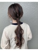 カジュアルローポニーテール