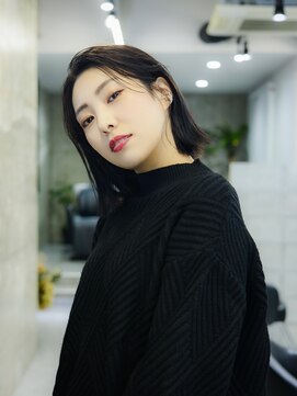 スラップス(SLAPS.) 切りっぱなしボブ×暗髪