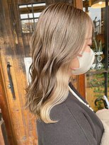 へアサロンアンドカフェガーデン(hair salon&cafe GARDEN)&nbsp;インナーカラー/イヤリングカラー/ミルクティーベージュ