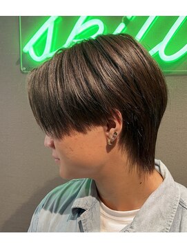 スキル(SKILL) センターパート/ニュアンスパーマ/メンズ縮毛矯正/パーマ落とし