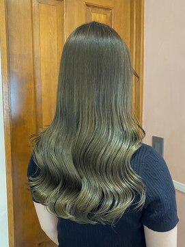 トワ(toi) オリーブベージュ/ブリーチなしダブルカラー/横浜