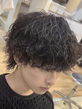 レタッチ バイ フィフス 天神大名(RETOUCH by fifth) 波巻きスパイラルパーマツイストパーママッシュメンズパーマ束感