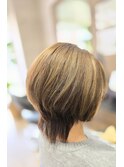 20代/30代/40代/大人ショートボブ/耳かけショート