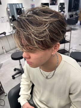 メンズサロン キング 高槻店(Men’s salon K!ng) 波巻きツイストスパイラルパーマ/フェザーパーマ/眉毛/メンズ