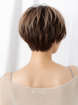 カバーヘア ブリス 川口(COVER HAIR bliss) シャギーカットオンブレ小顔丸みショート//川口20代30代