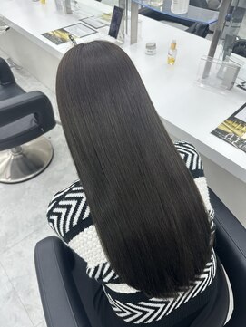 シアター 福岡天神(THEATER) 透明感たっぷりオリーブグレージュ♪