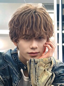 アイトーキョー 池袋(AI TOKYO) 緩め波巻きマッシュ