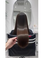 ロイロ(LoiLo) ツヤたっぷりのナチュラルブラウンロングヘア 【MAI】
