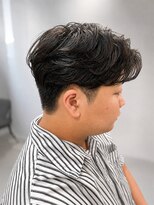 リュー(Lieu)&nbsp;センターパート×毛流れパーマ