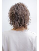 アルテロワジール(Alte Rowazle)&nbsp;ウルフ外ハネボブアッシュブラウン