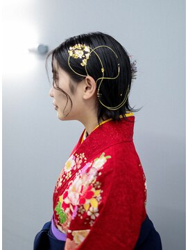 ノード(NODO) 【袴のヘアアレンジ】ショートの金箔と水引アレンジ