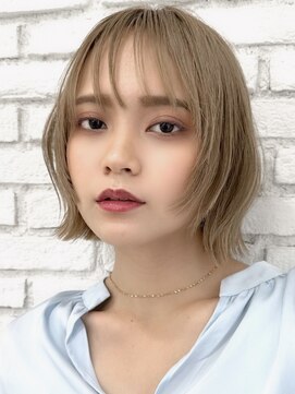 パティオン(PATIONN) フェイスラインにフォワードシャギーの顔周りレイヤーウルフボブ