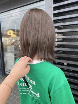 ユニヴァース 篠ノ井店(u ni verse) モカベージュ