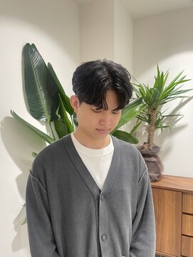 グラフ 立川(Graph.) メンズカット/毛流れセンターパート