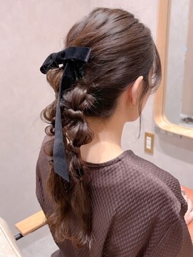 ガーデンヨコハマエスト(GARDEN YOKOHAMA est) お呼ばれヘア　ロングアレンジ　ツイン編みおろし