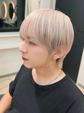 ラピステン 福岡天神 大名店(Lapis) ホワイトカラー