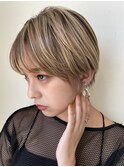 マッシュショート　白髪ぼかし　30代40代　アッシュグレー　八木