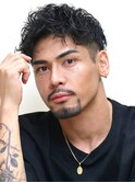 刈り上げ2ブロック無造作パーマ