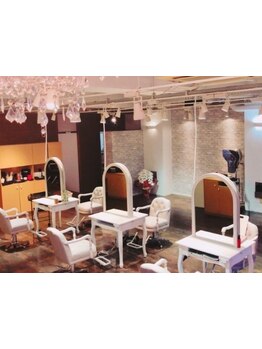 【伊島/学南町】髪質改善サロン◆本当に髪に良いものをプチプライスでご提供！ケアしながら憧れのヘアに♪