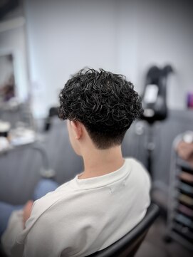 コア 新宿(CORE) スパイラルパーマ