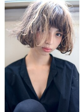 ミラバイグリーン(Mira by green) Tiny Bob×highlight beige 【大人かわいい】02