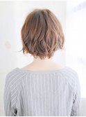 透け前髪が可愛い丸みバルーンボブ