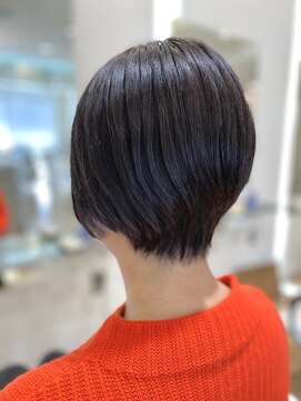 レンジシキチジョウジ (RENJISHI KICHIJOJI) 襟足ぴったりショート［RENJISHI KICHIJOJI］